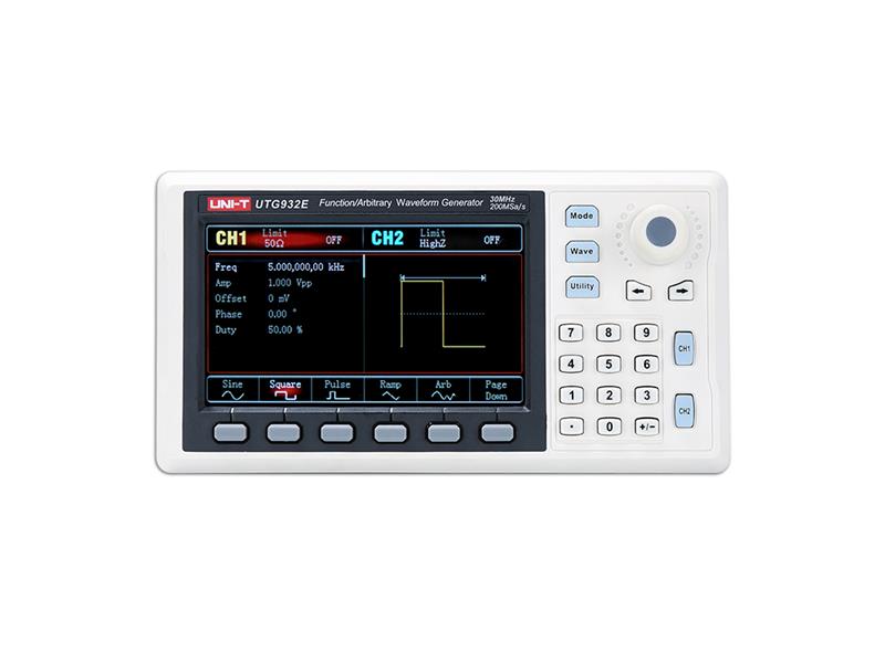 Generator UNI-T UTG932E